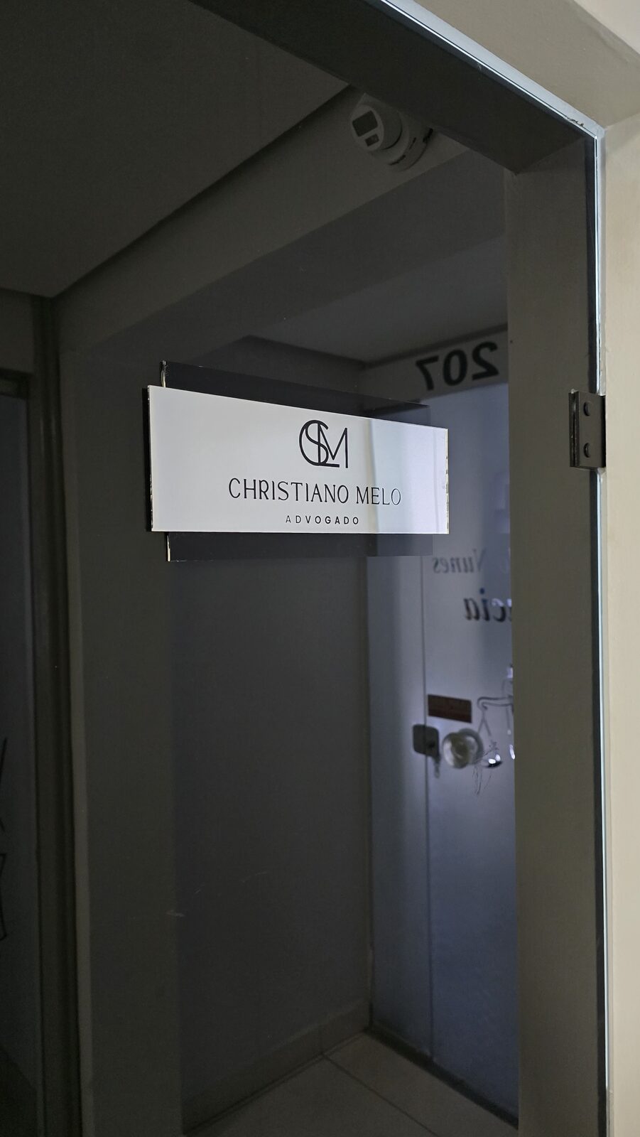 Entrada do escritório Christiano Melo Advogado